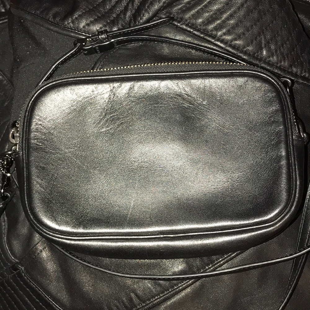 Cute black/cream Coach Canyon Quilt crossbody!😍 - Picture 7 of 8
